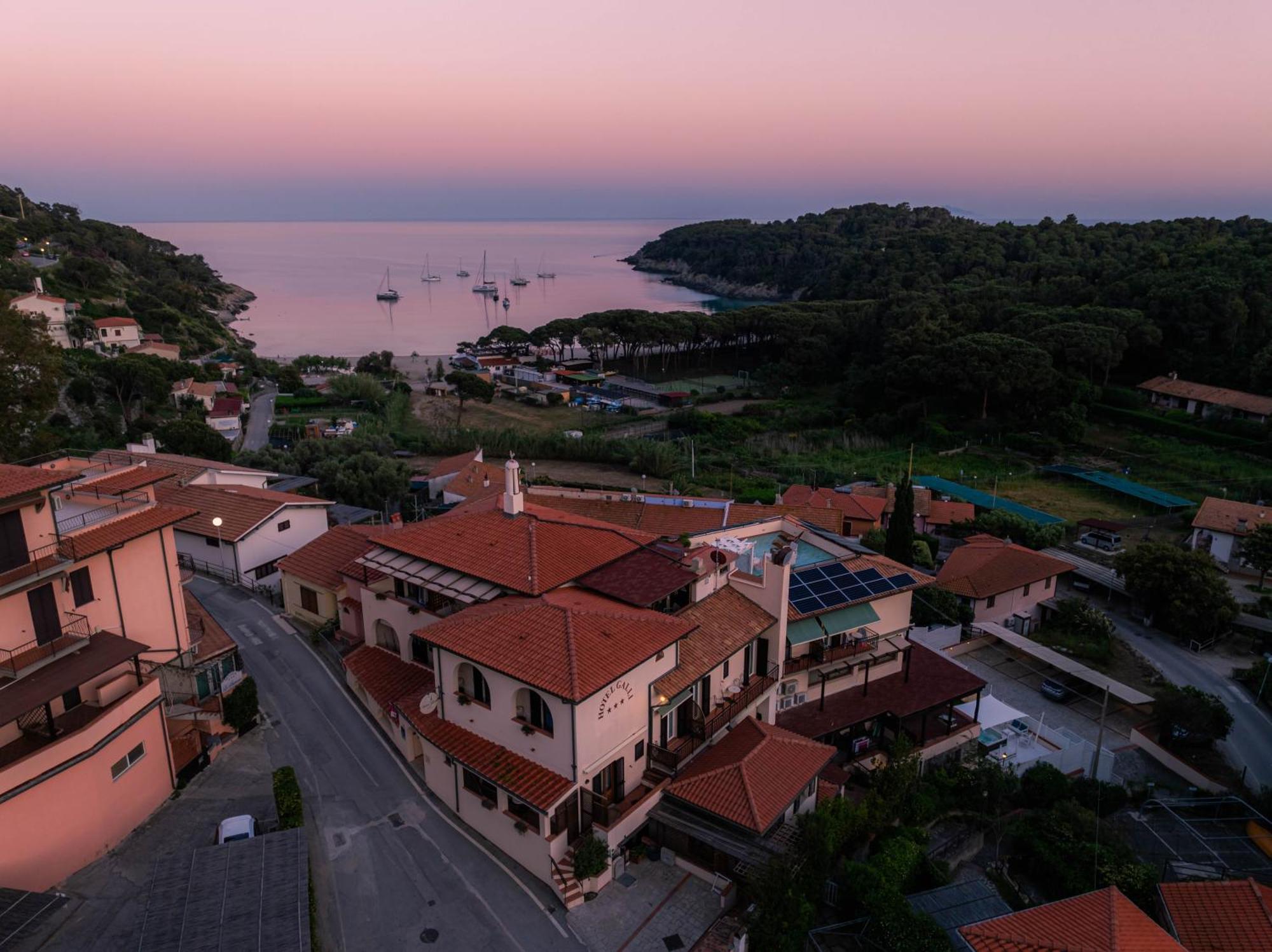 Hotel Galli - Wellness & Spa Fetovaia Exterior foto